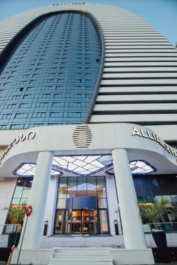 Alliance Palace Sea View Apartment Батумі Екстер'єр фото